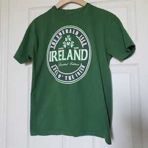 Raglan Road Ireland Slim Fit Short Sleeve Tee Downtown Disney - Size Medium